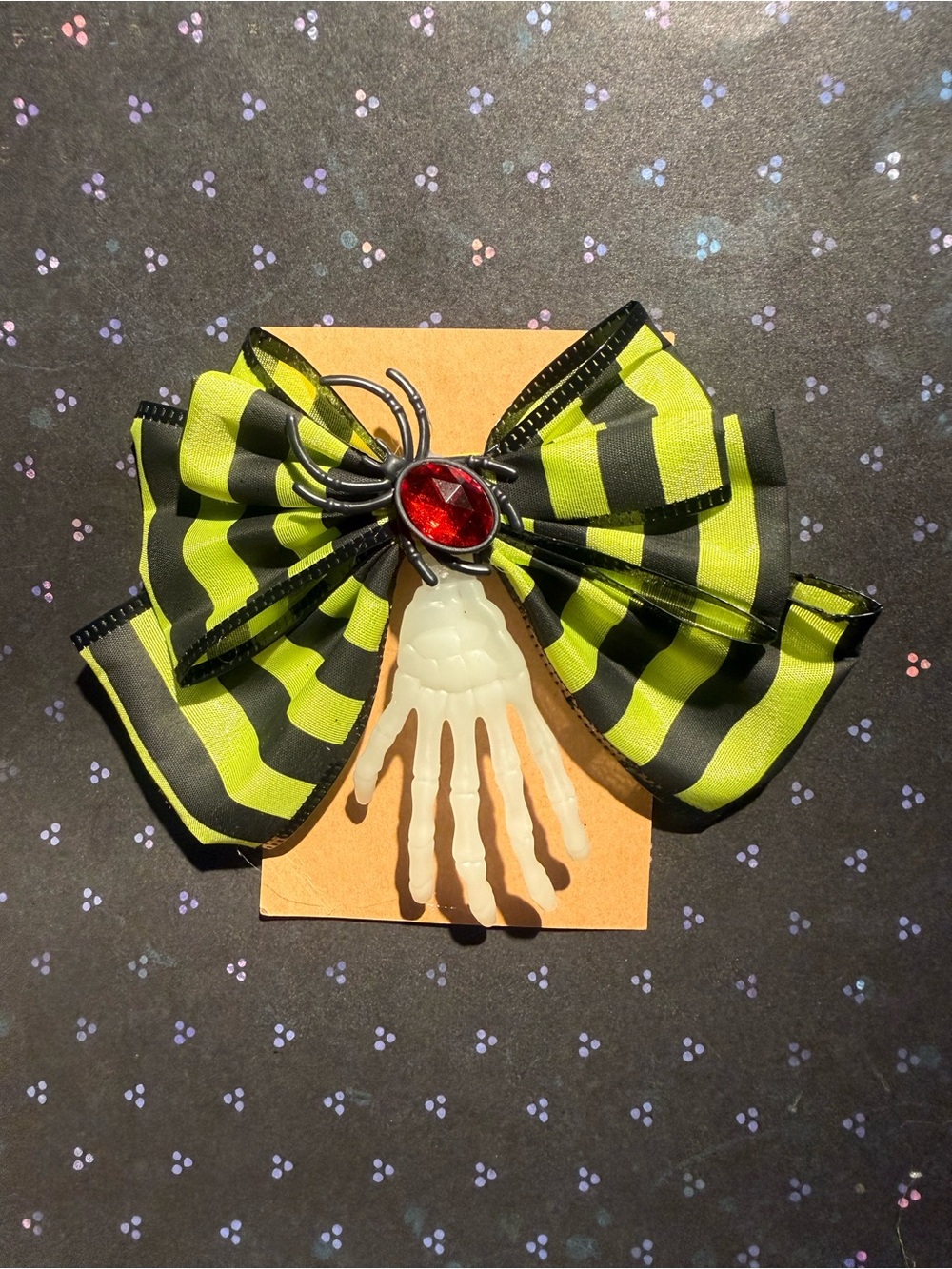 Kids Glow-In-The-Dark Skeleton Bow Hair Clip - Lime Green & Black